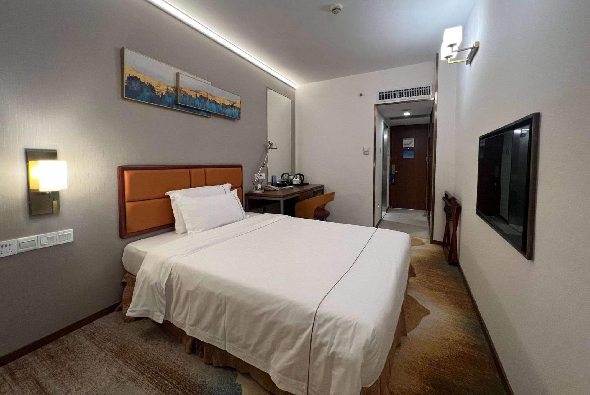 Days Inn Guangzhou Exterior photo