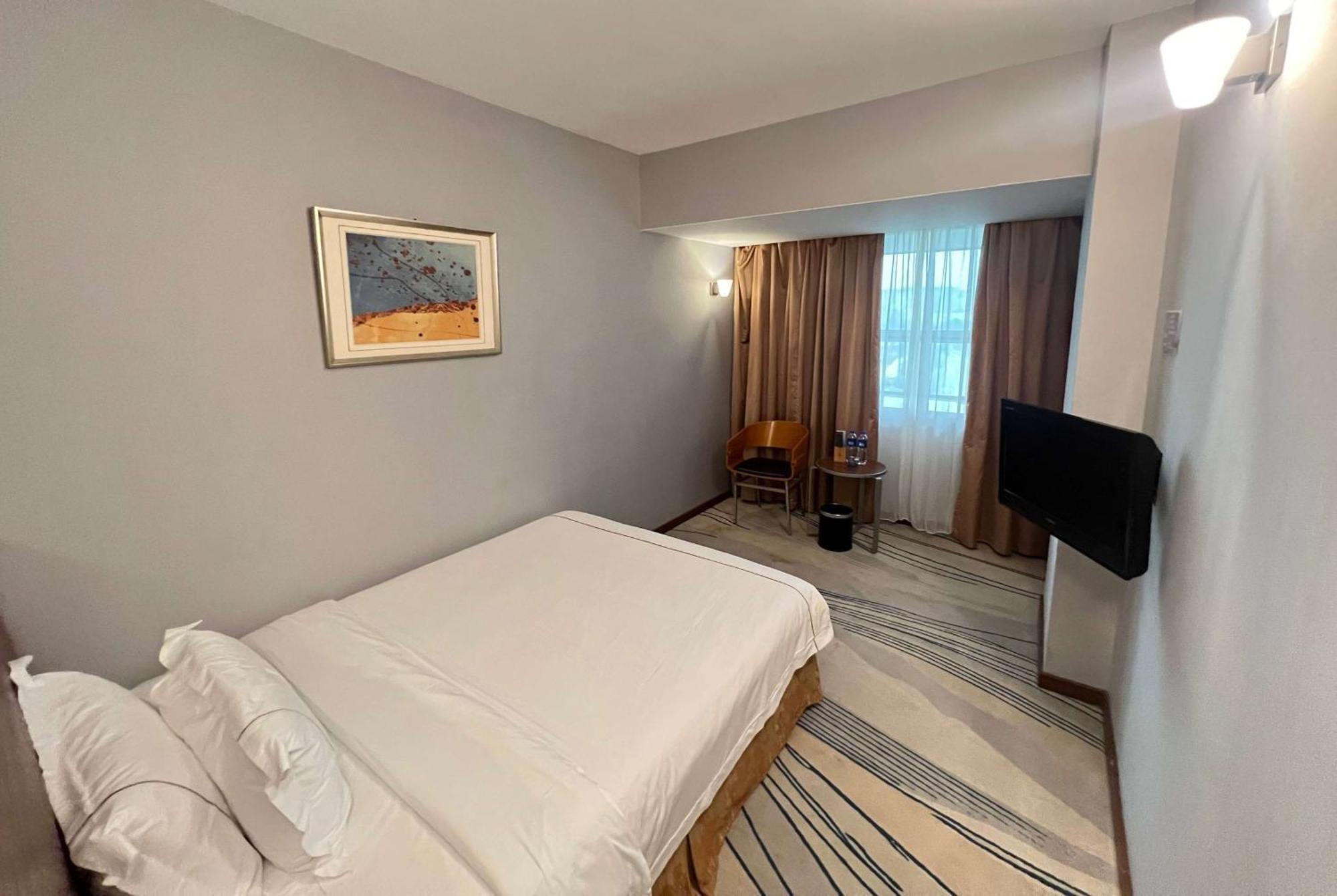 Days Inn Guangzhou Exterior photo